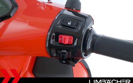 Gebrauchtmotorrad Vespa GTS 300 Super Sport - Bild 23