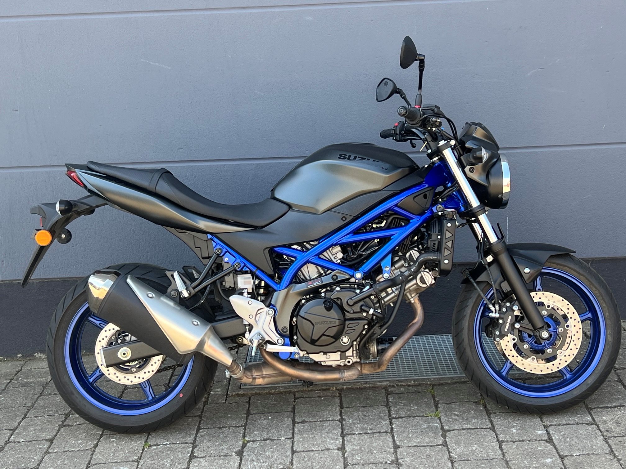 Suzuki SV650