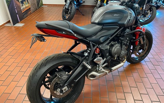 Gebrauchtmotorrad Triumph Trident 660 - Bild 2