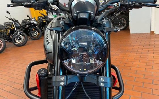 Gebrauchtmotorrad Triumph Trident 660 - Bild 3