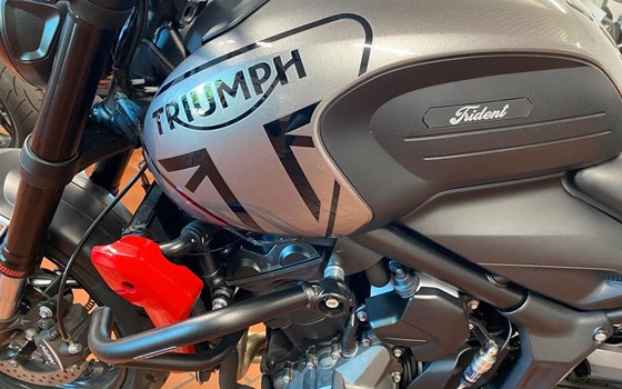 Gebrauchtmotorrad Triumph Trident 660 - Bild 7