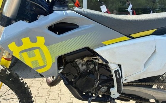 Gebrauchtmotorrad Husqvarna TC 125 - Bild 10