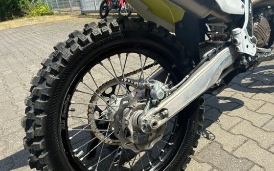 Gebrauchtmotorrad Husqvarna TC 125 - Bild 11