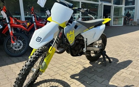 Gebrauchtmotorrad Husqvarna TC 125 - Bild 2