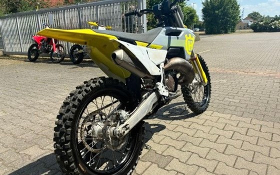 Gebrauchtmotorrad Husqvarna TC 125 - Bild 8