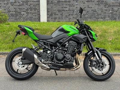 Z900