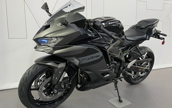 Neufahrzeug Kawasaki Ninja ZX-4RR - Bild 10