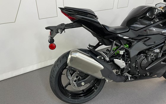 Neufahrzeug Kawasaki Ninja ZX-4RR - Bild 6