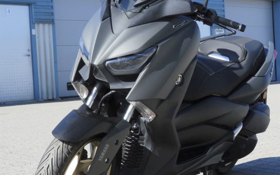 Gebrauchtmotorrad Yamaha XMAX 300 - Bild 1