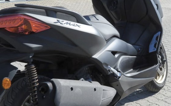 Gebrauchtmotorrad Yamaha XMAX 300 - Bild 3