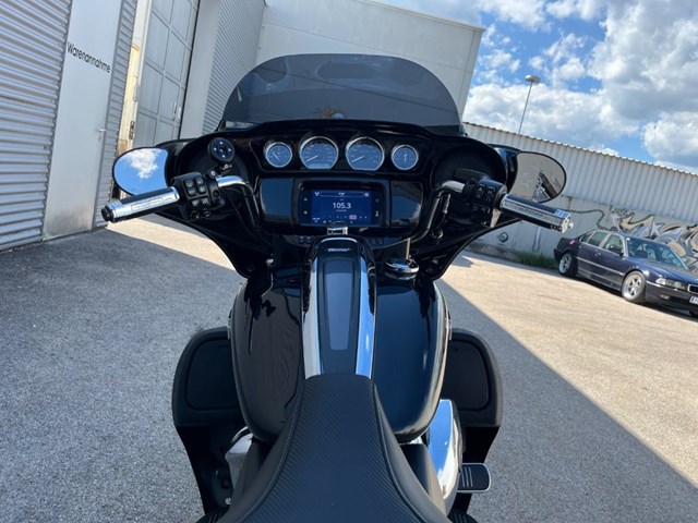 Harley-Davidson Touring Street Glide Special FLHXS (schwarz) - Bild 14