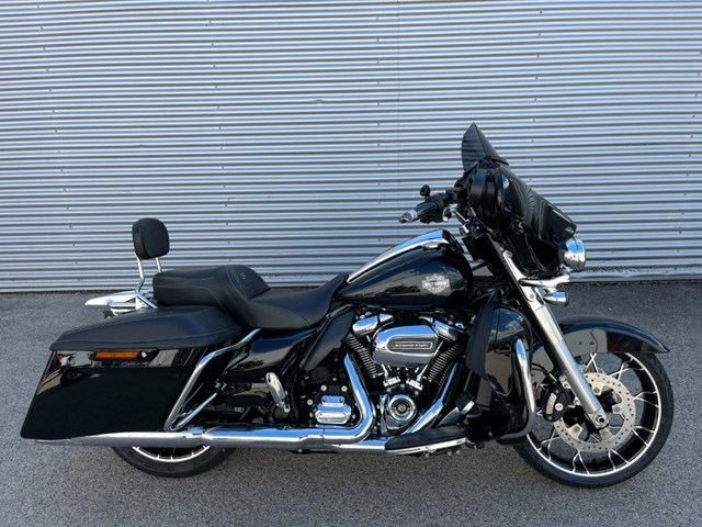 Harley-Davidson Touring Street Glide Special FLHXS (schwarz) - Bild 3