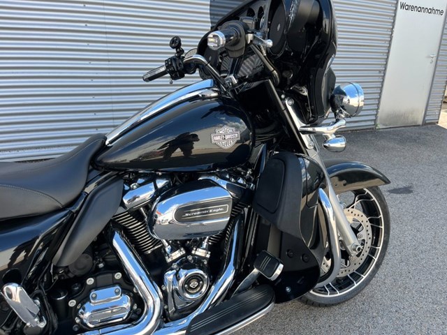 Harley-Davidson Touring Street Glide Special FLHXS (schwarz) - Bild 4