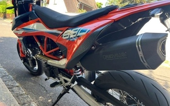Gebrauchtmotorrad KTM 690 SMC R - Bild 4
