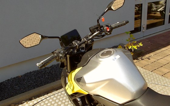 Gebrauchtmotorrad Honda CB750 Hornet E-Clutch - Bild 11