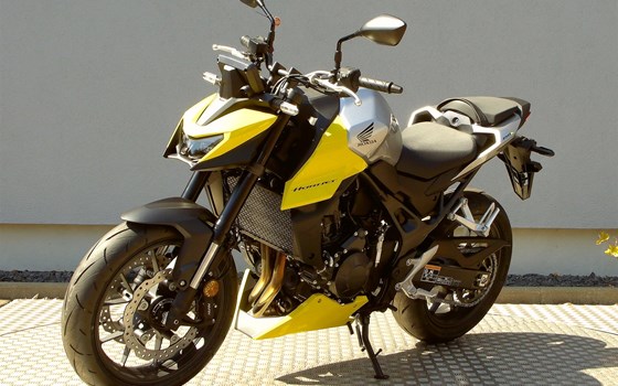 Gebrauchtmotorrad Honda CB750 Hornet E-Clutch - Bild 4