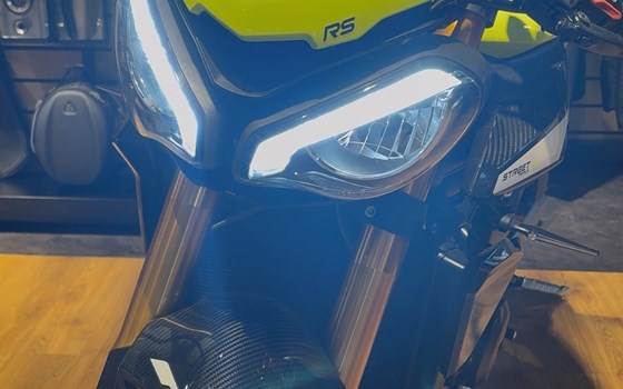 Motorrad Occasion Triumph Street Triple 765 Moto2 Edition - Bild 3