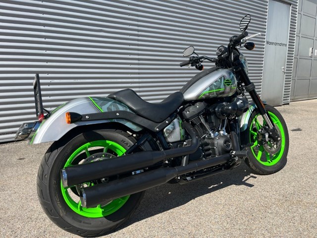 Harley-Davidson Softail Low Rider S FXLRS (silber) - Bild 10
