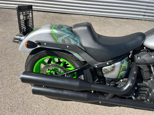 Harley-Davidson Softail Low Rider S FXLRS (silber) - Bild 9