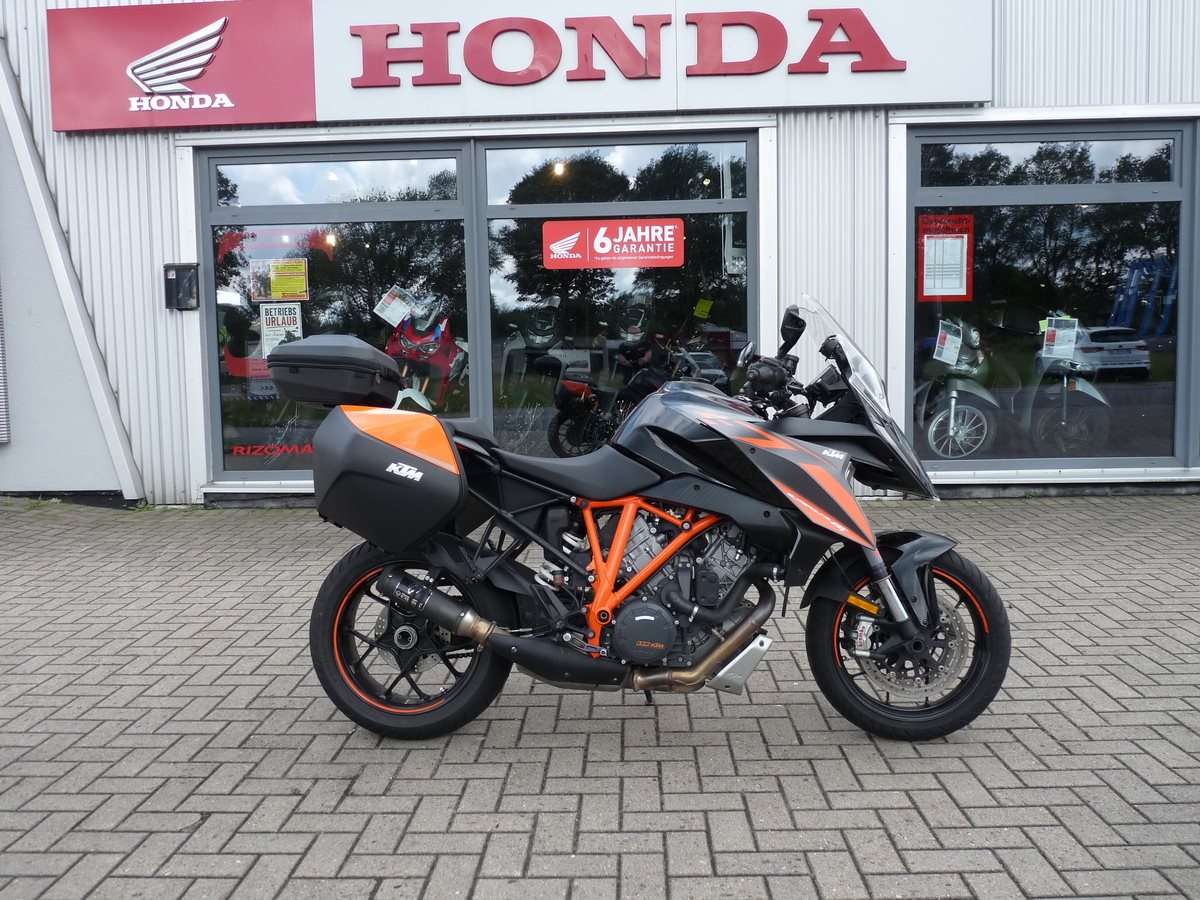 KTM 1290 Super Duke GT