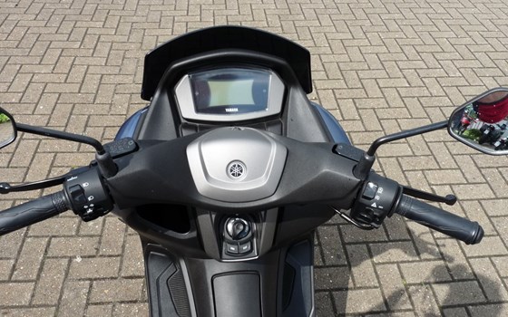 Gebrauchtmotorrad Yamaha NMAX 125 - Bild 5