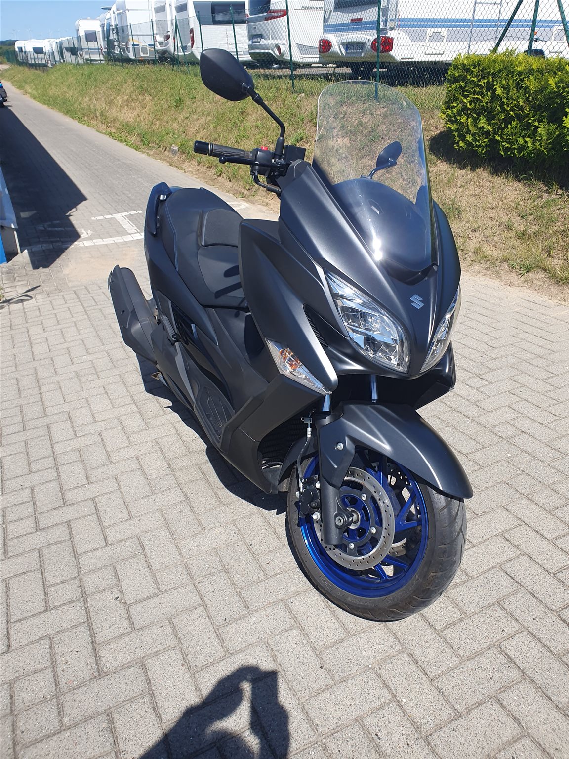 Suzuki Burgman 400