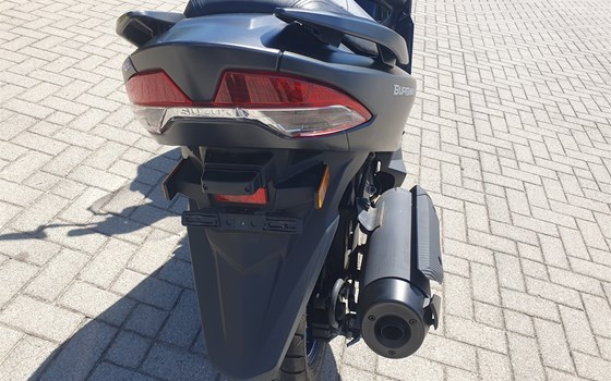 Gebrauchtmotorrad Suzuki Burgman 400 - Bild 7