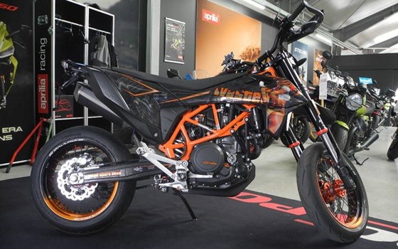 Gebrauchtmotorrad KTM 690 SMC R - Bild 6