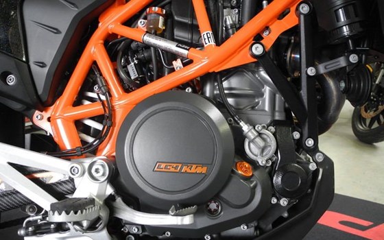 Gebrauchtmotorrad KTM 690 SMC R - Bild 8