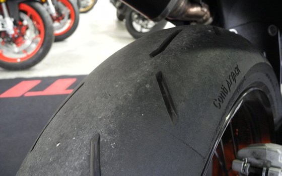 Gebrauchtmotorrad KTM 690 SMC R - Bild 9