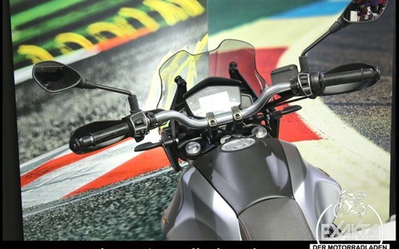 Gebrauchtmotorrad Moto Guzzi V85 TT Centenario - Bild 9