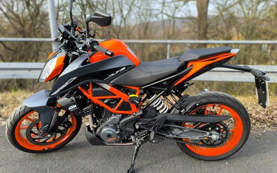 Gebrauchtmotorrad KTM 390 Duke - Bild 1