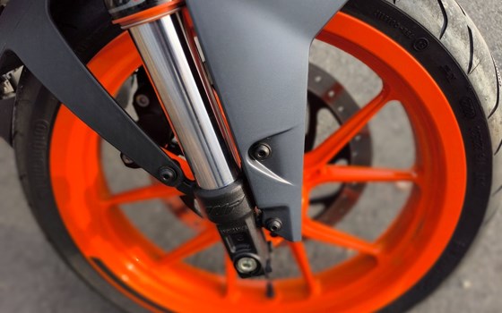 Gebrauchtmotorrad KTM 390 Duke - Bild 4