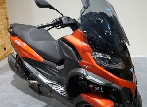 Gebrauchtmotorrad Piaggio MP3 400 Sport - Bild 3