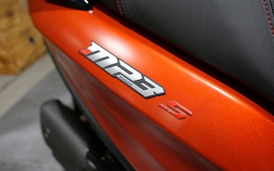 Gebrauchtmotorrad Piaggio MP3 400 Sport - Bild 5