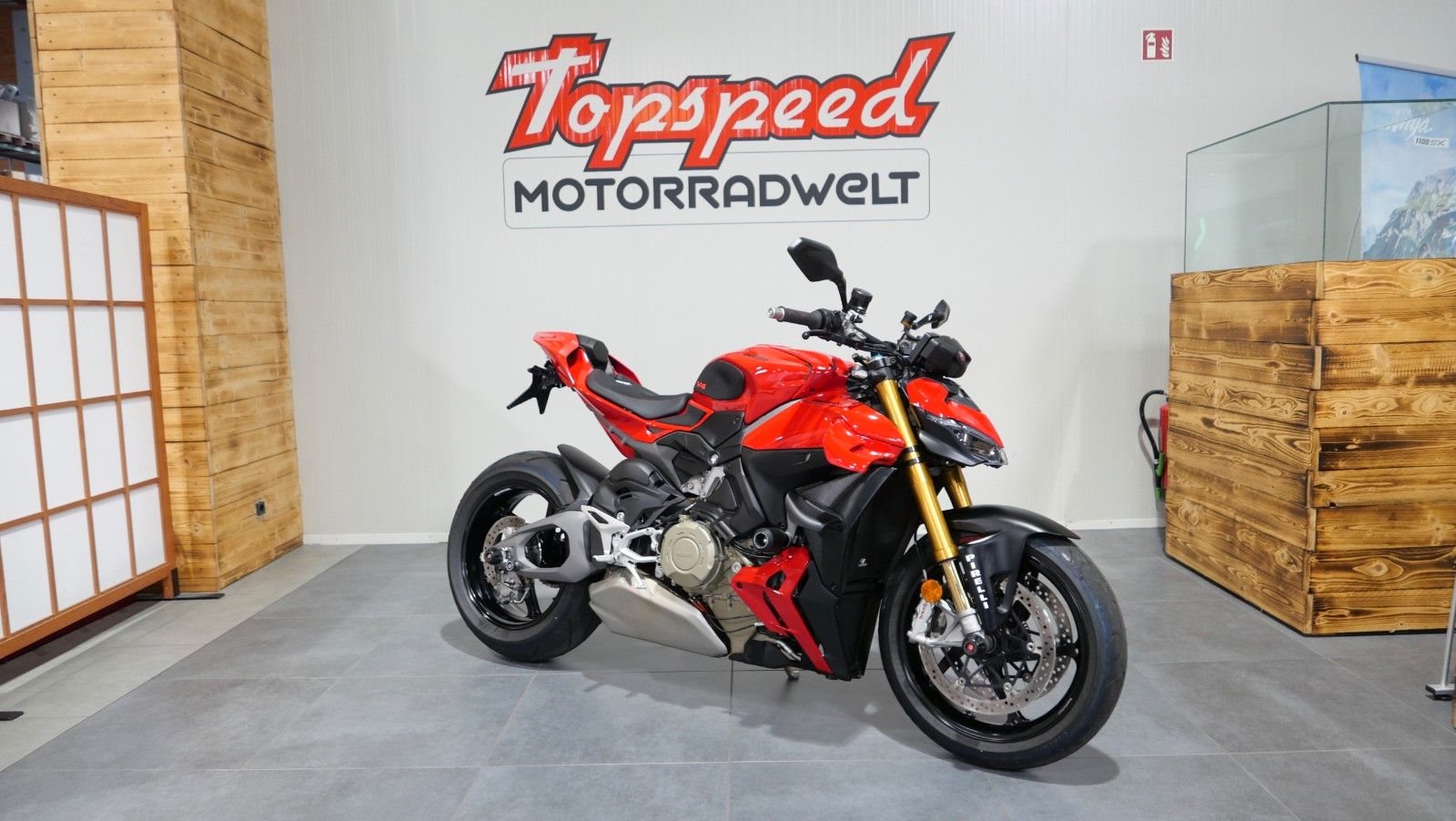 Ducati Streetfighter V4 S