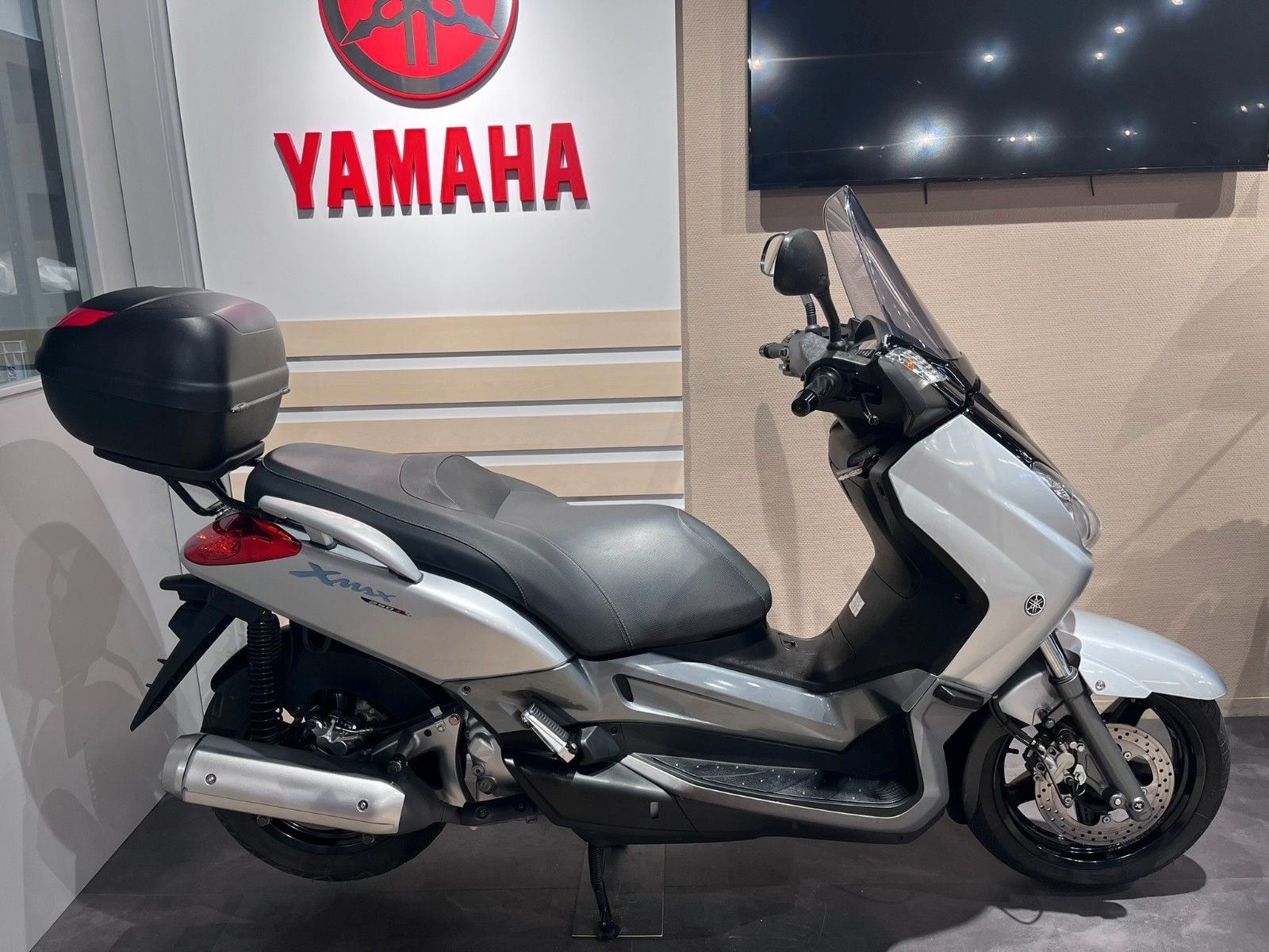 Yamaha X-Max 250