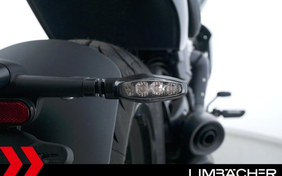 Gebrauchtmotorrad Triumph Rocket 3 Storm GT - Bild 17