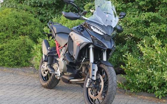 Gebrauchtmotorrad Ducati Multistrada V4 S - Bild 1
