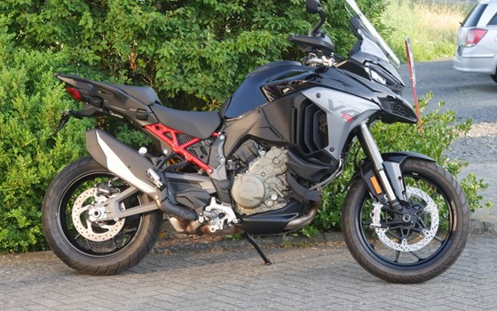 Gebrauchtmotorrad Ducati Multistrada V4 S - Bild 3