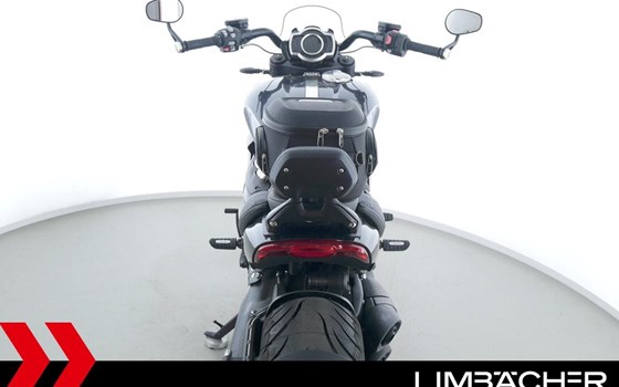 Gebrauchtmotorrad Triumph Rocket 3 Storm GT - Bild 16
