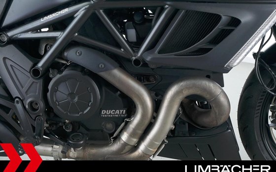 Gebrauchtmotorrad Ducati Diavel 1200 Dark - Bild 22
