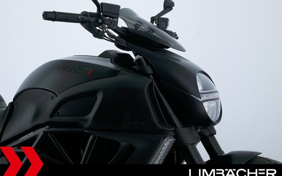 Gebrauchtmotorrad Ducati Diavel 1200 Dark - Bild 24