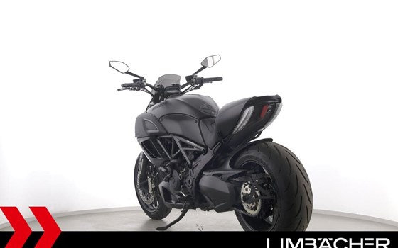 Gebrauchtmotorrad Ducati Diavel 1200 Dark - Bild 7