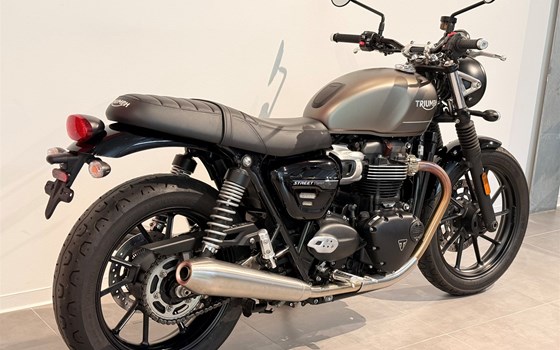 Gebrauchtmotorrad Triumph Street Twin - Bild 17