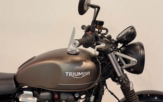 Gebrauchtmotorrad Triumph Street Twin - Bild 19