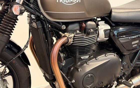 Gebrauchtmotorrad Triumph Street Twin - Bild 6