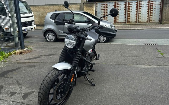 Gebrauchtmotorrad Royal Enfield Guerrilla 450 - Bild 2