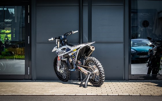 Gebrauchtmotorrad Husqvarna FC 350 - Bild 3