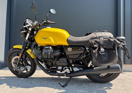 GEBRAUCHTFAHRZEUG Moto Guzzi V7 Stone